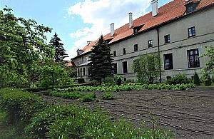 Bezcenny ogród w sercu Warszawy. Nie zmienił się od czterech stuleci