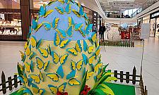 Przedszkolaki wykonały ogromne pisanki. Która najpiękniejsza?