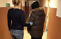 Ze stacji przy Conrada gwizdnął dziesięć butelek