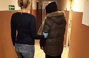 Ze stacji przy Conrada gwizdnął dziesięć butelek