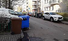 Stary Mokotów: patrz w lusterka, śmietniki są wszędzie