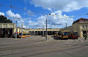 Pomysł na weekend w Warszawie: zwiedzanie zabytkowej zajezdni