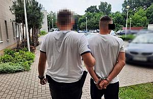 Poznała dwóch mężczyzn na dworcu. Poszła z nimi do hotelu i szybko pożałowała