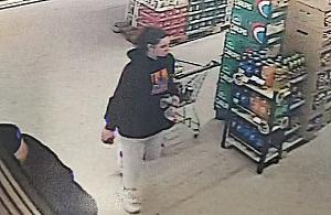 Odwiedzała Top Market przy Wiolinowej. Szuka jej policja