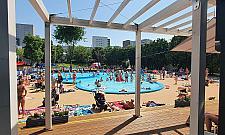 Baseny przy Inflanckiej po modernizacji pękają w szwach