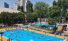 Baseny przy Inflanckiej po modernizacji pękają w szwach