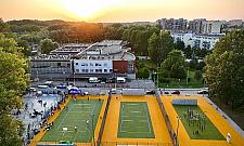 Kilkanaście lat były symbolem nieudolności władz Białołęki. Boiska wreszcie użyteczne