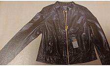 Szła na rekord. Chciała wynieść siedem skórzanych kurtek z Galerii Młociny