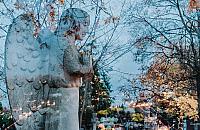 Kwesta na tarchomińskie nagrobki, spacer i zaduszkowy koncert