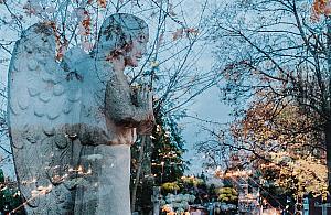 Kwesta na tarchomińskie nagrobki, spacer i zaduszkowy koncert