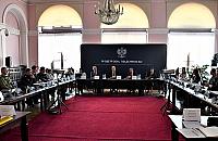 Drogi prąd i gaz, covid, ptasia grypa. Warszawę czeka trudna zima