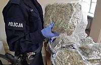 Skradziono mu 10 kg marihuany. Postanowi�... wezwa� policj�