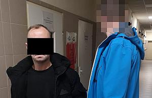 Nachodził kobietę, rzucał kamieniami w okna. Stalker z Warszawy zatrzymany
