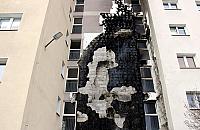 Podpalił elewację. W środku był chory pod respiratorem