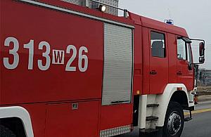 Groźny pożar na Wrzecionie. Mieszkanie zostało zniszczone