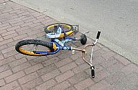 Wyjeżdżała z garażu podziemnego. Potrąciła sześciolatkę na rowerku