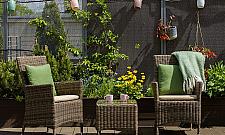 Całoroczne meble ogrodowe na taras i balkon? Technoratan i aluminium dobrze się spiszą!