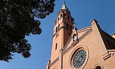 To może powstać obok bezcennego kościoła. "Wielorodzinny dom katechetyczny"