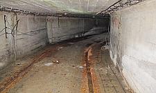 Tajemniczy 84-metrowy tunel na Woli. Drogowcy zaleją go betonem