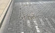 Czy progi są zbyt wysokie? "Nie da się przejechać bez obcierki"