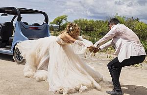 "Wystrzałowe wesele" na Tarchominie. Rodzice w kinie, dzieci za ścianą