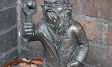 Warszawa kopiuje pomysł z Wrocławia. Bielańskie misie na wzór krasnali?