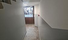 Żelazna 64: skończyli remont we wnętrzu zabytkowej kamienicy