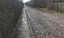 Niebezpieczna ulica Poetów. "Burmistrz od roku nie odpowiedział na pismo mieszkańców"