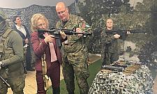 Wirtualna strzelnica powstała na Woli. Pierwszeństwo mają uczniowie