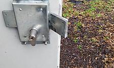 Totalna demolka nad Wisłą. Sześć toalet zniszczonych i okradzionych