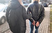 Zatrzymania za handel narkotykami. Akcja policji na Bia�o��ce [ZDJ�CIA]