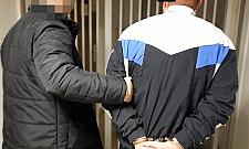 Zatrzymania za handel narkotykami. Akcja policji na Bia�o��ce [ZDJ�CIA]