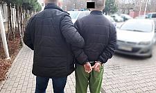 Zatrzymania za handel narkotykami. Akcja policji na Bia�o��ce [ZDJ�CIA]