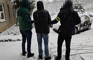 Wyszedł z aresztu, zdemolował auta. Wrócił za kratki