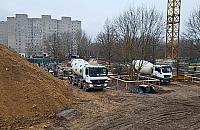 Rozkr�ca si� budowa szko�y na Tarchominie. Wyci�to 78 drzew