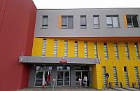 Problemy szkoły na Hemara. Rodzice chcą więcej autobusów i poprawy bezpieczeństwa