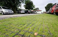 45 tysięcy za miejsce parkingowe z ekokratki. Kierowcy w szoku