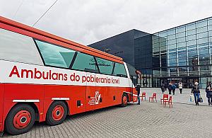 Coraz mniej krwi w szpitalach. W sobotę akcja pod Galerią Północną