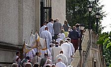 Budżet obywatelski sfinansuje... remont kościelnych schodów?