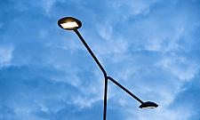 Warszawa ma patent na drogi prąd. Zaoszczędzi miliony wymieniając latarnie