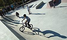 Zadaszony skatepark z lodowiskiem i parkiem trampolin na Bemowie? Byłby największy w Polsce