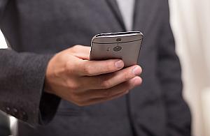 Poczta Polska "odkryła" e-maile. Wysyłka kosztuje 2,20 zł