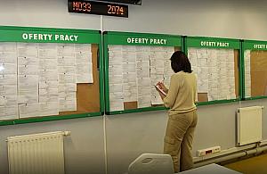 Wzrost bezrobocia w Warszawie. Wyższe wykształcenie to za mało