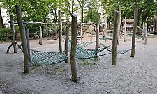 Naturalne place zabaw dla Targówka? Zeszłoroczne pomysły czekają na głosy rodziców