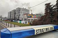 Warsztat samochodowy zadymił całą okolicę. Interweniowała straż miejska