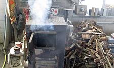 Kamieniarz zadymił okolicę. Przyjechali do niego strażnicy