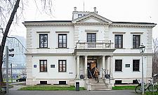 Wystawa o drag queen w Muzeum Woli. PiS: "Komu ma to służyć?"