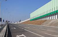 Bluszcz na ekranach akustycznych? Pomysł wraca