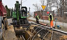 Osiedle Sadul tonie w szambie. Skąd wieloletnie opóźnienia w budowie kanalizacji?