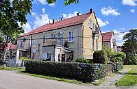 Kamienica w Falenicy bez szans na kanalizację. "Bo zmienili jej adres?"